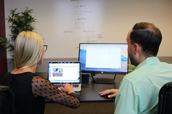 métier informatique deux personnes mixité